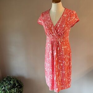 Boden Coral and White leaf shift Midi Dress faux wrap cap sleeve V neck size 6